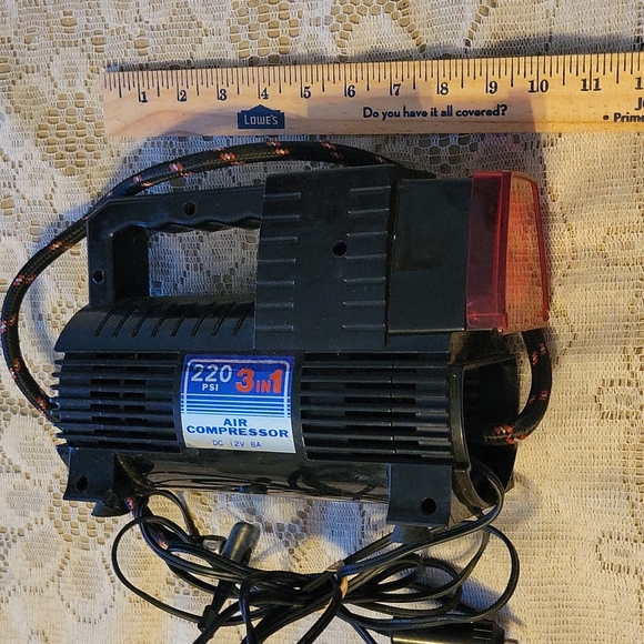 Vintage Automotive Air Pump - Picture 11 of 11